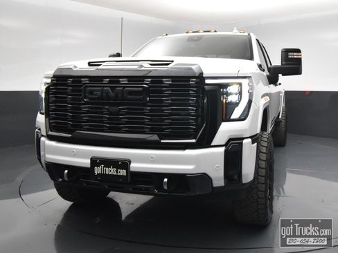 Used 2024 GMC Sierra 2500 Denali Ultimate AWD/4WD image 52
