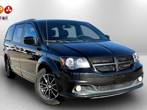 Used 2019 Dodge Grand Caravan GT image 11
