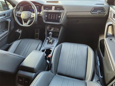 Used 2022 Volkswagen Tiguan SE R-Line image 22