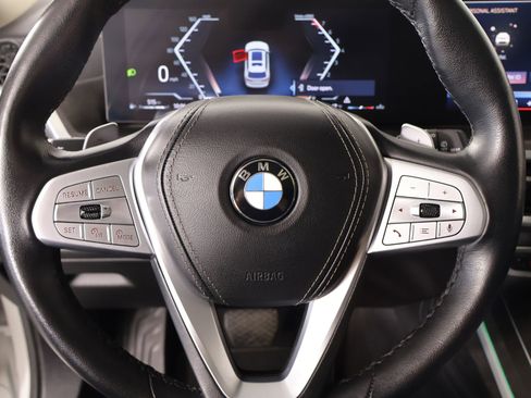 Used 2025 BMW X7 xDrive40i image 3