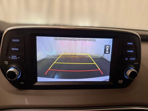 Used 2019 Hyundai Santa Fe SE image 33