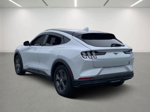 Used 2021 Ford Mustang Mach-E Select image 4