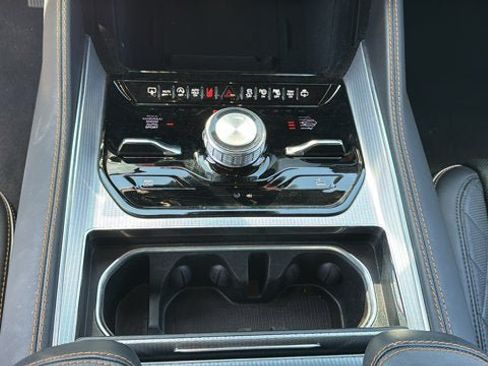 Certified 2023 Jeep Grand Wagoneer Series III AWD/4WD image 23