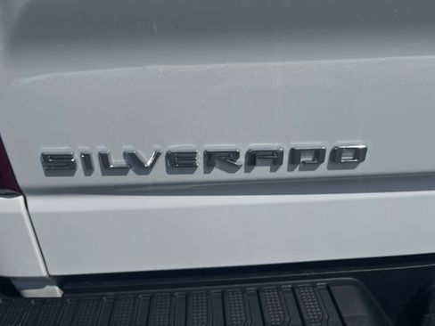 Used 2022 Chevrolet Silverado 1500 RST AWD/4WD image 32