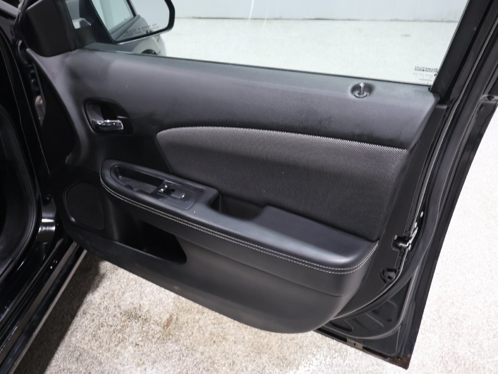 Used 2014 Dodge Avenger SE FWD image 22