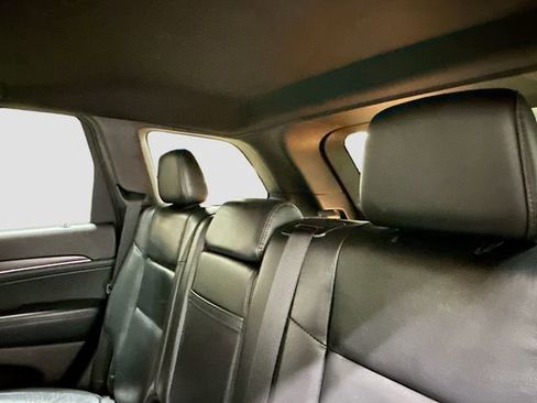 Used 2018 Jeep Grand Cherokee Limited image 24