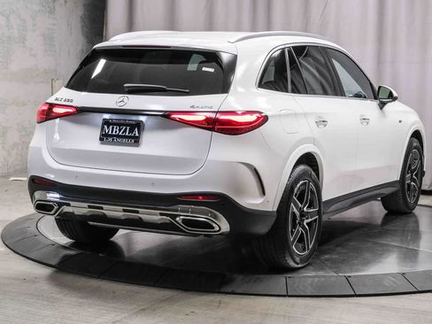 Certified 2025 Mercedes-Benz GLC 350e 4MATIC image 4