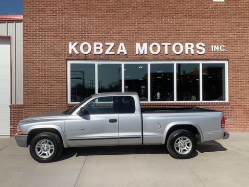 Used 2002 Dodge Dakota SLT image 3