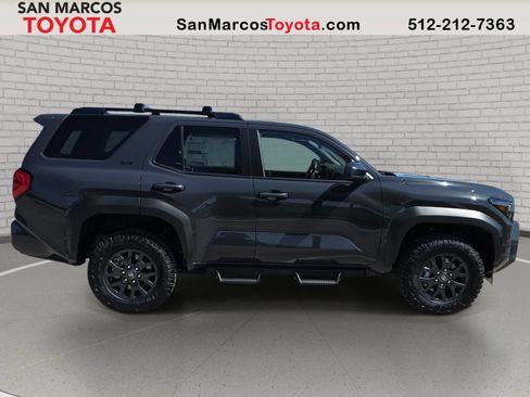 New 2026 Toyota 4Runner SR5 AWD/4WD image 4
