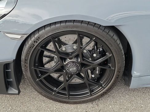 Certified 2024 Porsche 718 Cayman GT4 RS RWD image 12