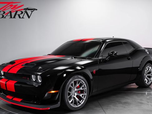 Used 2022 Dodge Challenger SRT Hellcat RWD image 1