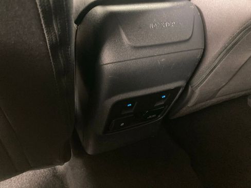 Used 2023 Ford Bronco Wildtrak image 16