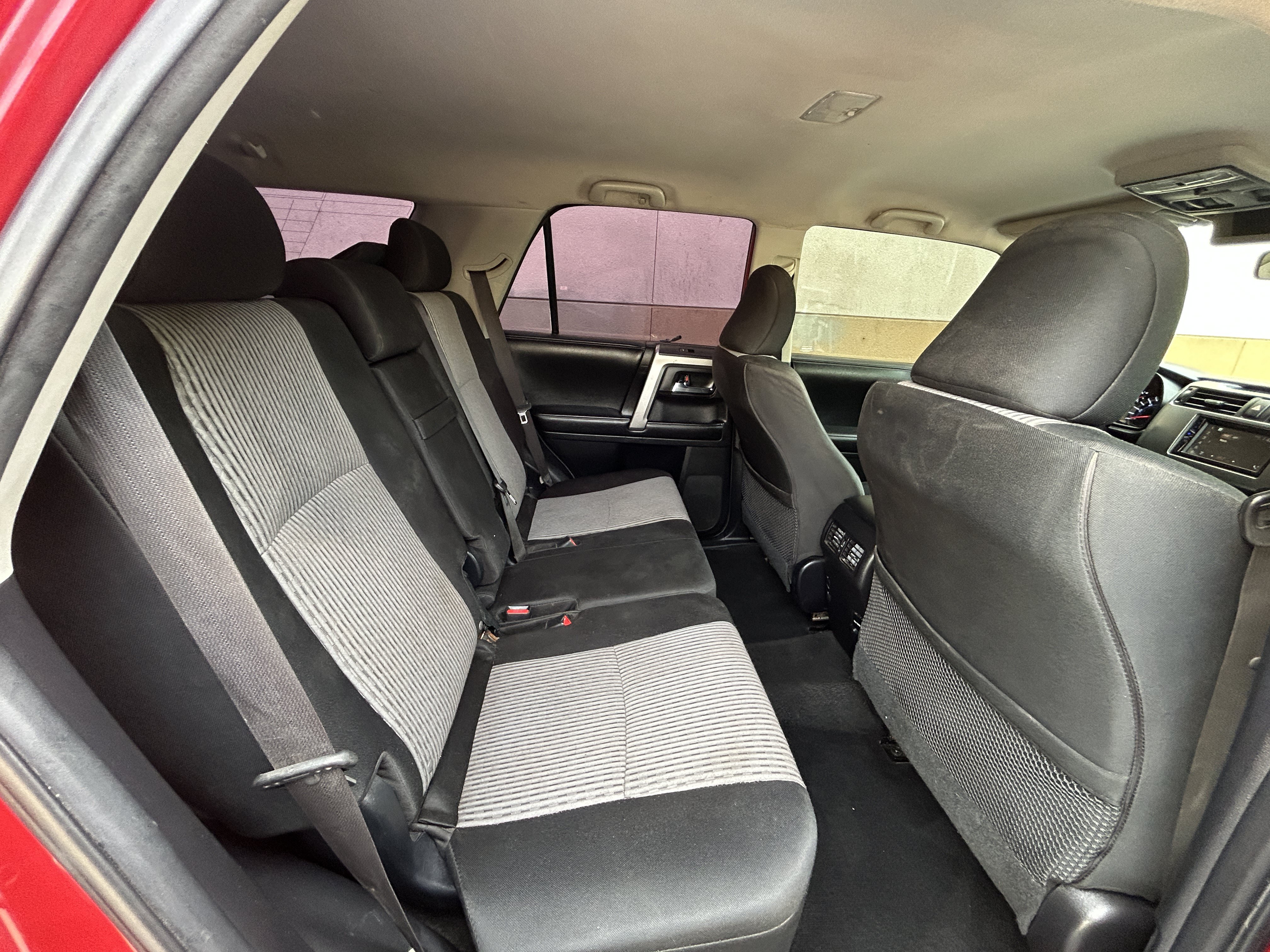 Used 2015 Toyota 4Runner SR5 AWD/4WD image 11