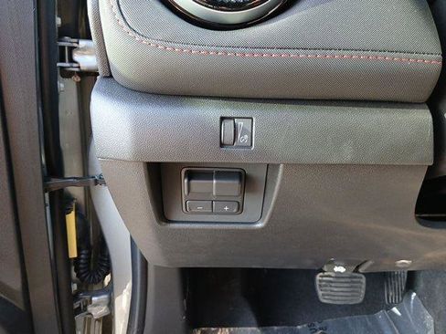 New 2025 Chevrolet Colorado Z71 w/ Midnight Edition image 11