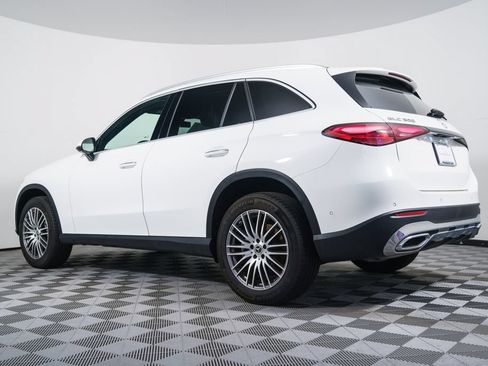 Certified 2025 Mercedes-Benz GLC 300 4MATIC image 3