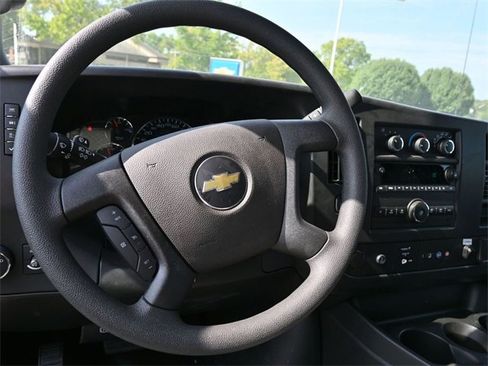 New 2025 Chevrolet Express 3500 w/ Power Convenience Package image 18