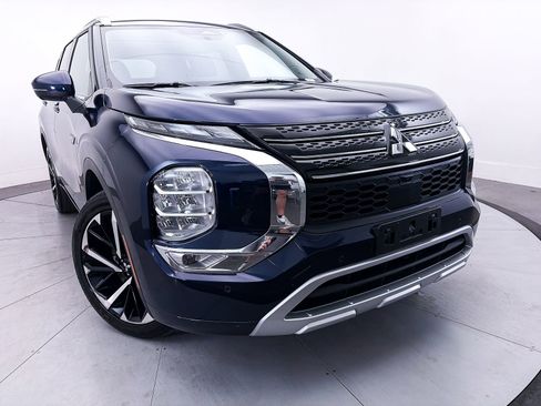 Used 2024 Mitsubishi Outlander SEL AWD/4WD image 10