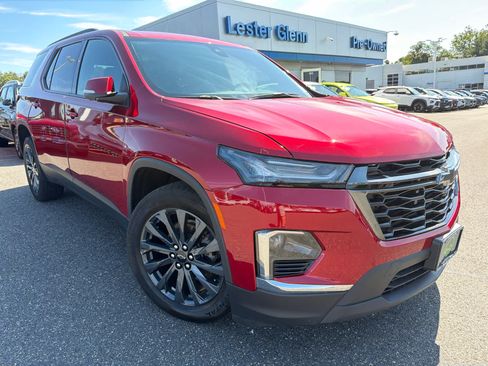 Certified 2023 Chevrolet Traverse RS w/ LPO, Floor Liner Package AWD/4WD image 3