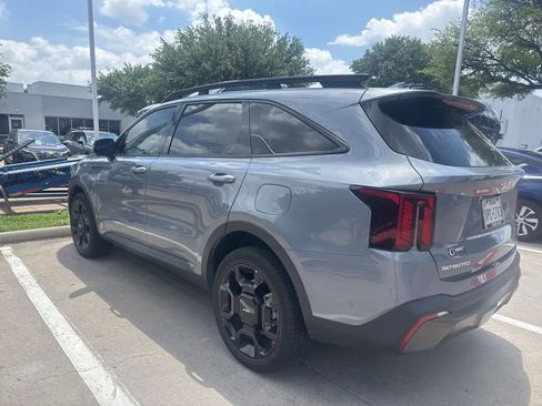 Used 2024 Kia Sorento SX AWD/4WD image 4