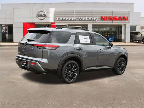 New 2026 Nissan Pathfinder SL w/ Cargo Package FWD image 3