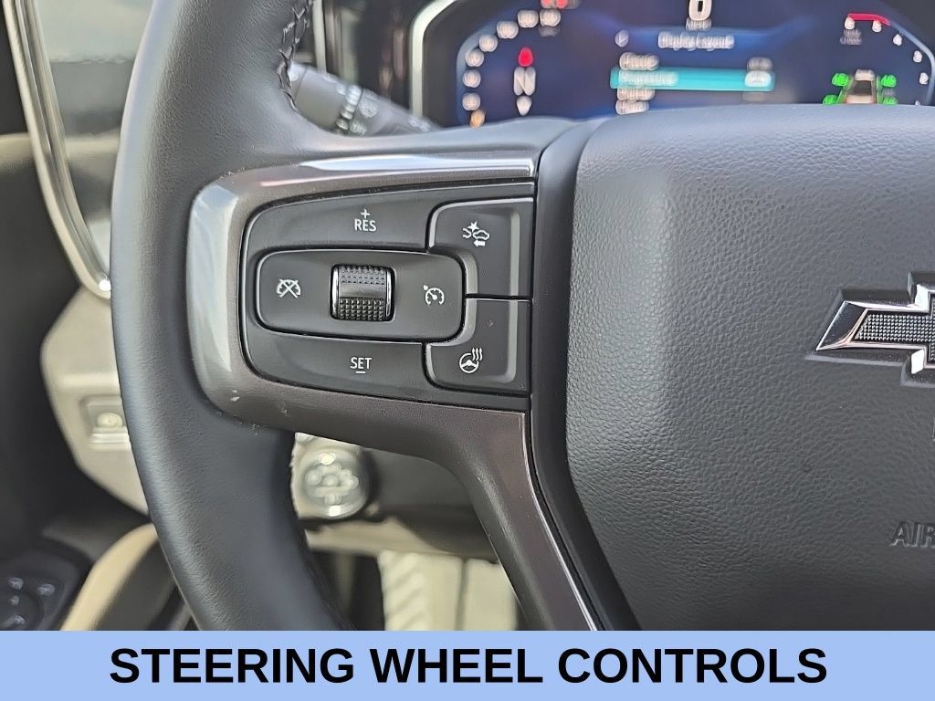 Used 2025 Chevrolet Silverado 2500 ZR2 w/ Technology Package AWD/4WD image 18