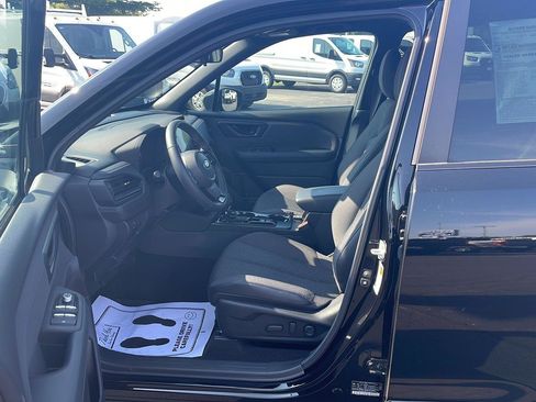 Used 2026 Subaru Forester Premium AWD/4WD image 10