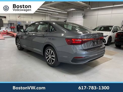 New 2026 Volkswagen Jetta SE FWD image 2