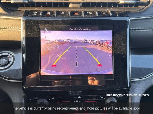 Used 2023 Jeep Grand Cherokee Altitude image 17