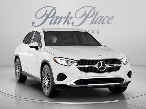 Certified 2026 Mercedes-Benz GLC 300 image 34