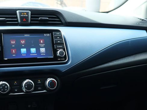 Used 2023 Nissan Versa SV image 42