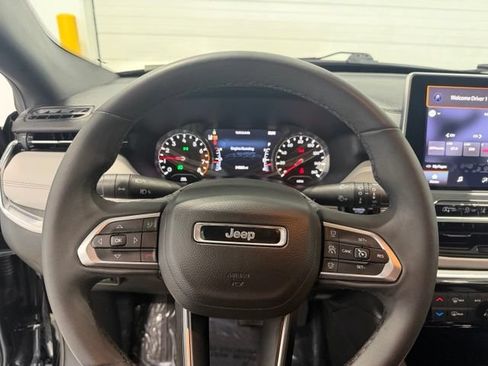 Used 2023 Jeep Compass Limited AWD/4WD image 14