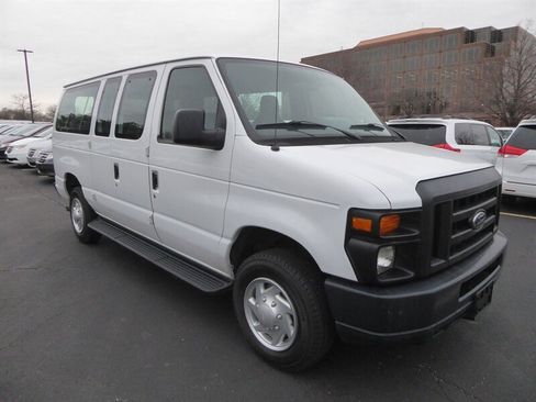 Used 2012 Ford E-350 and Econoline 350 XL w/ PWR Windows & Locks Group image 1