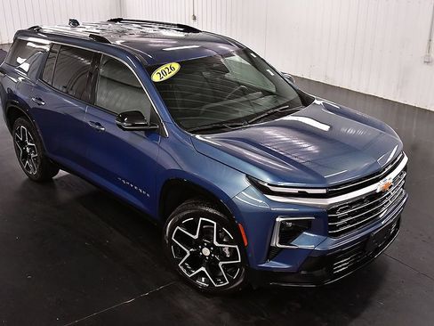 Used 2026 Chevrolet Traverse High Country w/ LPO, Floor Liner Package AWD/4WD image 12