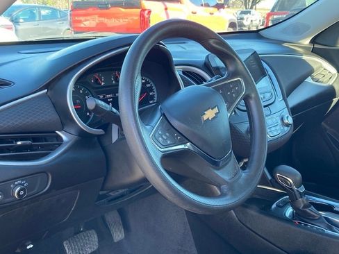 Used 2024 Chevrolet Malibu LT image 7