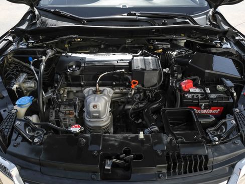 Used 2015 Honda Accord Sport image 45