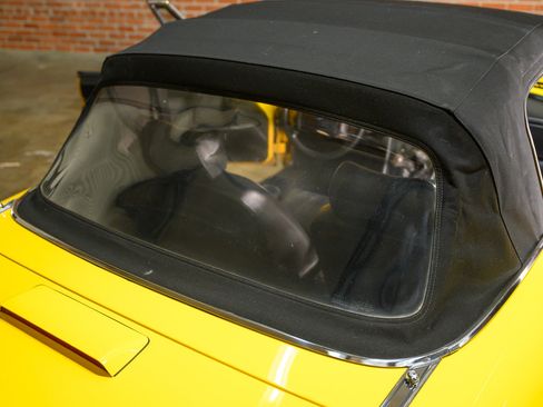 Used 1992 Alfa Romeo Spider Veloce image 38