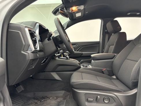 New 2026 GMC Canyon Elevation w/ Convenience Package RWD image 16