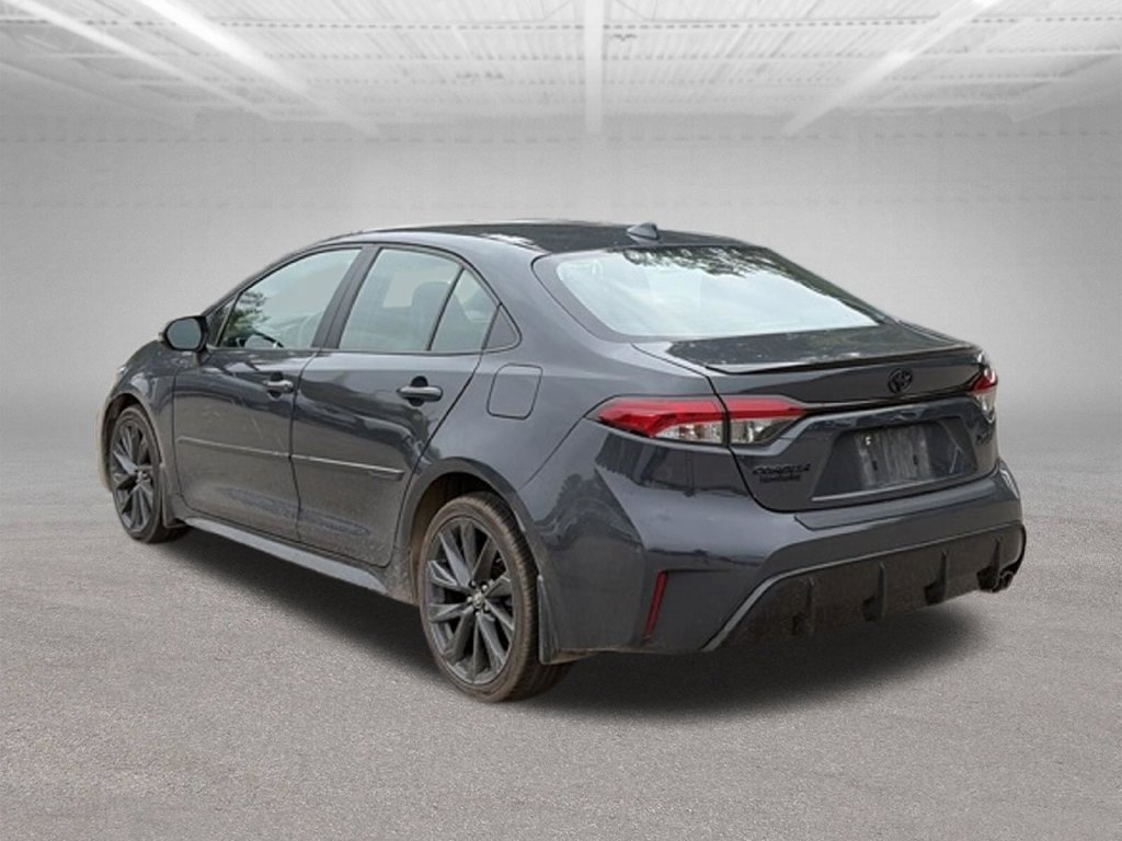 Used 2024 Toyota Corolla XSE FWD image 3