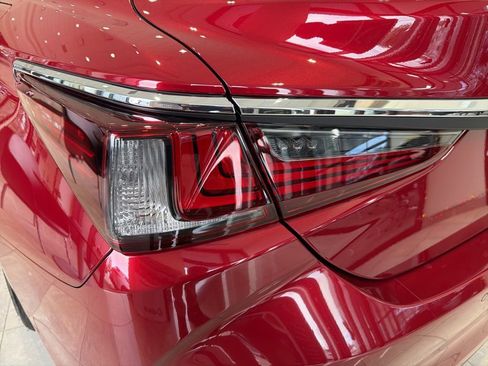 New 2025 Lexus ES 350 Ultra Luxury image 21