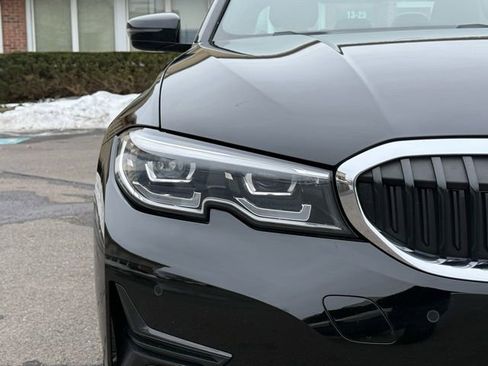 Used 2022 BMW 330i xDrive Sedan w/ Premium Package 2 image 11