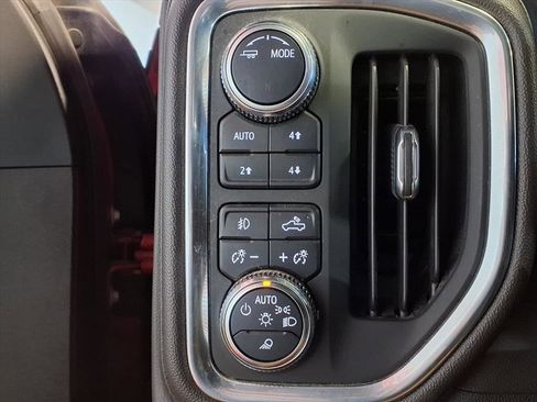 Used 2022 GMC Sierra 2500 Denali w/ Denali Ultimate Package image 18