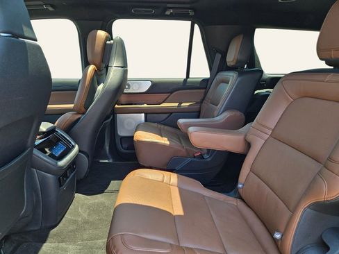 Used 2024 Lincoln Navigator Reserve AWD/4WD image 24