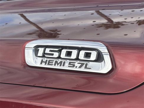 Used 2019 RAM 1500 Laramie image 29