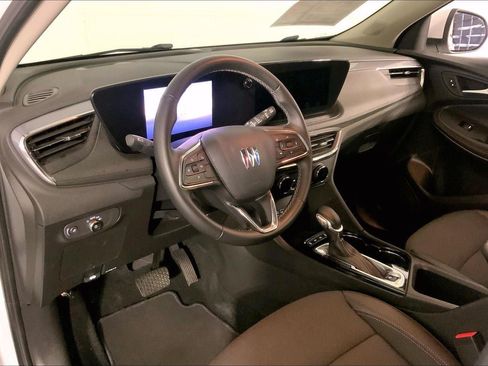 Used 2025 Buick Encore GX Preferred AWD/4WD image 14