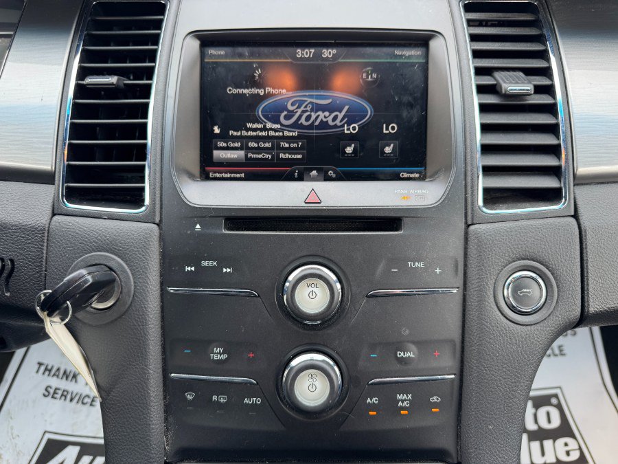 Used 2014 Ford Taurus SEL w/ Equipment Group 201A AWD/4WD image 21
