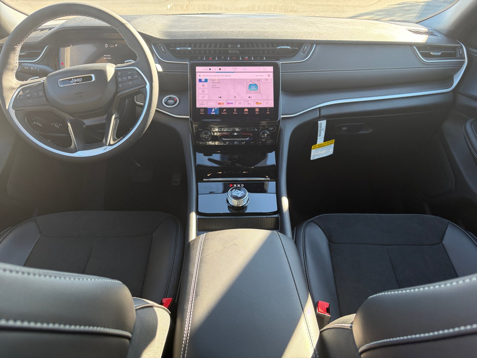 New 2027 Jeep Grand Cherokee Laredo X AWD/4WD image 17