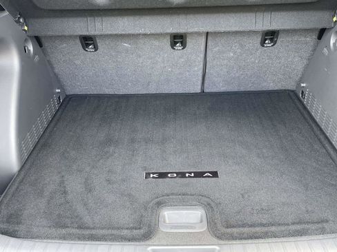 Certified 2025 Hyundai Kona Limited FWD image 27