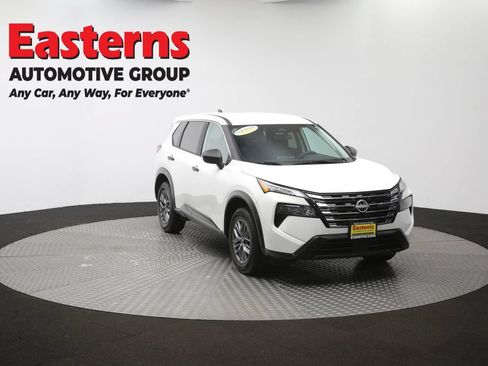 Used 2024 Nissan Rogue S AWD/4WD image 53