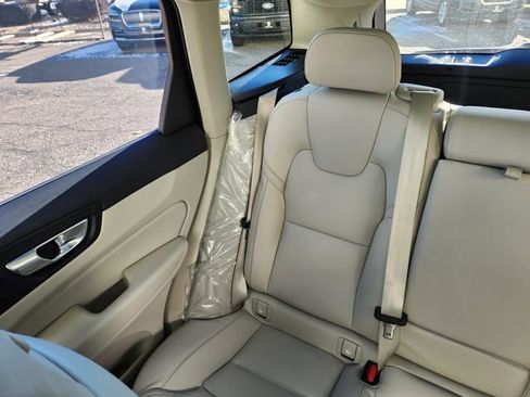 New 2026 Volvo XC60 T8 Ultra w/ Protection Package Premier image 13