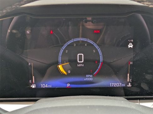 Used 2025 Chevrolet Trax LT w/ LT Convenience Package image 22